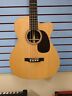 Bc16e-01 Martin With Case
