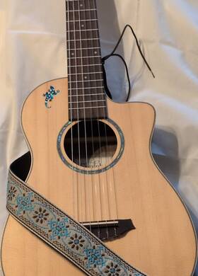 Cordoba Acus-3tn Mini Ii Eb-ce Acoustic-electric Guitar Spruce Natural With Strap And Tuner
