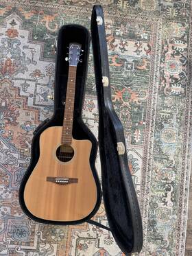 Ac220ce Eastman Electric Acoustic Guitar With Fishman Pickup System