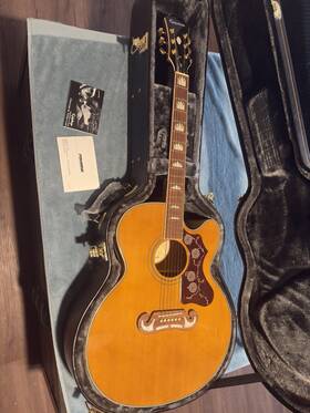 Ej-200sce Epiphone Ej-200sce/vn Jumbo Acoustic-electric Fishman Presys Natural With Case
