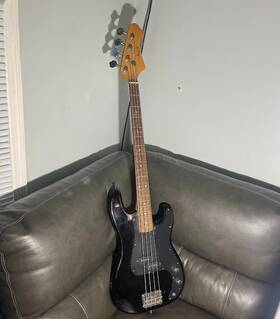 2700bk Harmony Vintage 4-string Electric Bass Guitar Model 1990s Black