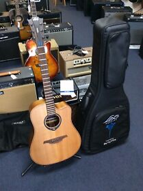 Thv10dce Lag Hyvibe Tramontane Smart Guitar With Built In Looper Effects Speaker