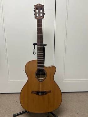 Tn170asce Lag Tramontane Slim Auditorium Acoustic Guitar With Electronics- Natural