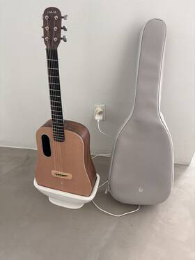 L9250003 Lava Music Me Air Spruce 36 Inch Acoustic-electric Guitar With Airflow Bag Natural