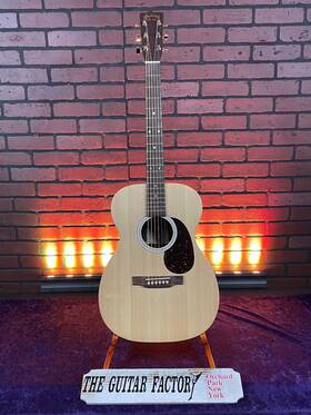 00x2e-1202-u Martin 00-x2e X Series 00-14 Fret Acoustic Electric Guitar With Gig Bag