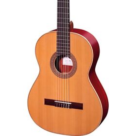 R200l Ortega Traditional Series Classical Guitar Gloss Natural