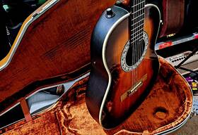 1616-4 Ovation Classic Guitar Nylon