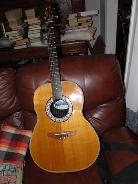 8533807 Ovation Guitar Cc11- New Grover Tuners Players