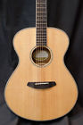 Pursuitex Breedlove New Pursuit Exotic