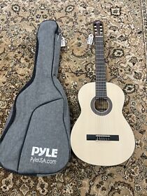 Pgacls100 Pyle 6 Classical Acoustic Guitar With Gig Bag Nylon Strings