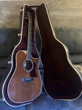 310mce Taylor 25th Anniversary Guitar