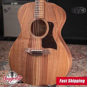 Taylor 887766131359 Academy 22e Grand Concert Acoustic/electric Guitar With Gig Bag