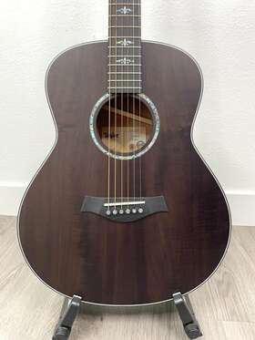 B3044 Taylor 2023 Custom Grand Theater C21e Catch 44 Tasmanian Wood Rare Guitar