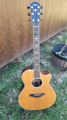 C-14-w Taylor 1998 Cedar Top With Maple Back And Sides- Rare
