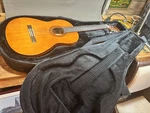 Yamaha C40 Classical Guitar Natural Finish W/ Mars Hardcase Bag Very Clean. Fixed Price $159.00.