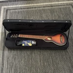 Washburn Rover RO10TSB Tobacco Sun Burst Travel Acoustic Guitar Molded Case Htf. Fixed Price $350.00.