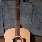 Taylor 6-STRING Dreadnought Acoustic-electric Mahogany Natural Rh W/ Gig Bag. Fixed Price $750.00.
