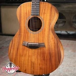 Taylor JCSM-6 Jacob Collier Signature Acoustic/electric Guitar With Hardshell Ca. Fixed Price $2379.00.