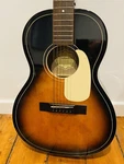 Silvertone 604AVS Reissue Sunburst Acoustic Parlor Guitar W/ Padded Gigbag. Fixed Price $165.00.