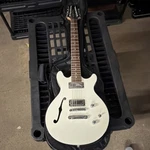 Daisy Rock Retro-h Electric Guitar White Semi-hollow String Right-handed. Fixed Price $240.00.