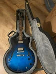Gibson ES-335 Dot Blue Burst Excellent Guitar Model ESD18BZNHI. Fixed Price $2550.00.