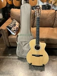 Taylor 214CE-N Natural 2014 Excellent Condition Original Gig Bag. Fixed Price $1000.00.
