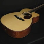 Eastman L-omce-qs Cutaway Acoustic Electric Guitar W/hard Case. Fixed Price $1949.00.