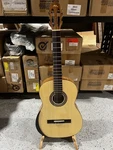 Manuel Rodriguez Academia 40-S 4/4 Classical Guitars Spruce/zebrano. Fixed Price $599.00.
