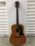 1977 Usa Gibson J-45/50 Dreadnought Acoustic Natural W/hard Shell Case. Fixed Price $1100.00.