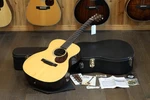 2004 Martin Custom Shop 000-28 Adirondack Acoustic Guitar Natural + Ohsc. Fixed Price $2895.00.