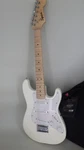 Fender Squier Mini Stratocaster Limited-edition Elect Guitar Rh (TDW040615). Fixed Price $129.99.