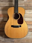 Martin 00-18V With Hard Case Made 2016 Acoustic Guitar. Fixed Price $3800.00.