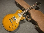 Gibson Les Paul Classic Honey Burst 4.17KG With Hard Case 2000 Electric Guitar. Fixed Price $2783.00.