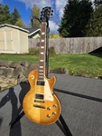Wildwood Gibson Les Paul Standard 60S Custom - Honey Burst (mint). Fixed Price $2950.00.