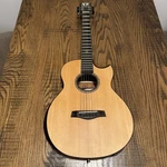 Traveler Guitar Redlands Concert Spruce Acoustic Series CL01636 Tuner. Fixed Price $322.97.