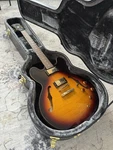 Epiphone 335 Dot Deluxe Vs With Hard Case. Fixed Price $419.99.